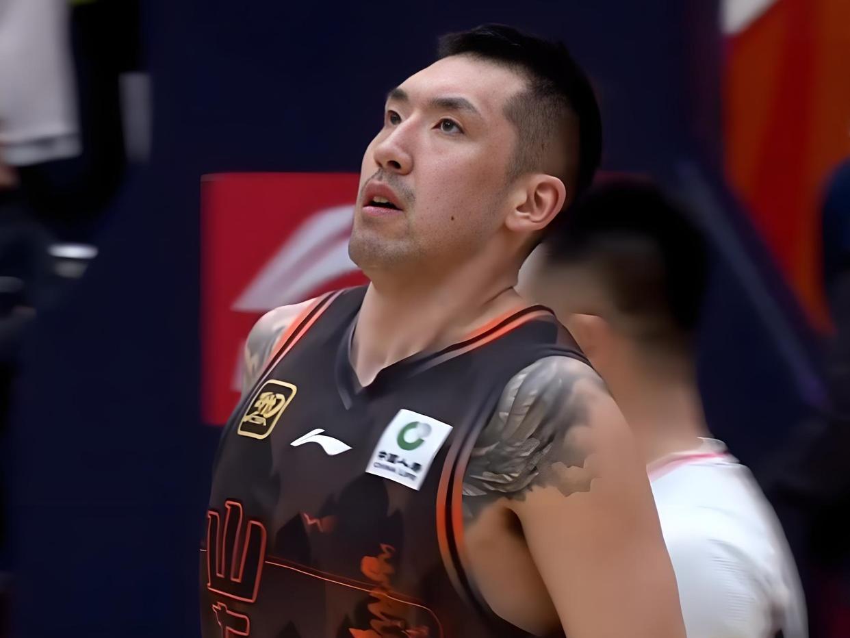 包含今晨山东男篮绝杀压哨——NBA常规赛节点到来，球迷炸锅，细节决定成败的词条