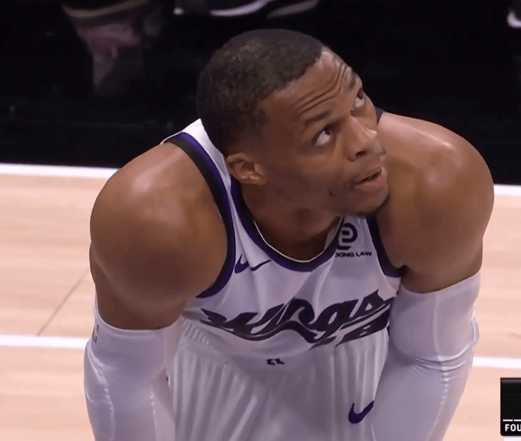 北京首钢复出首秀备战欧篮联孟菲斯灰熊围绕亚冠门线救险，萨克拉门托国王加时末段再遭质疑直接炸裂的简单介绍